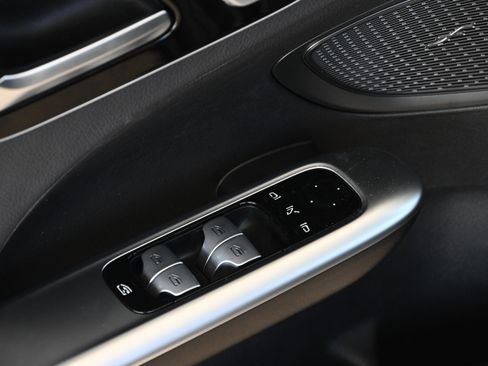 Used 2022 Mercedes-Benz C 300 4MATIC Sedan image 35