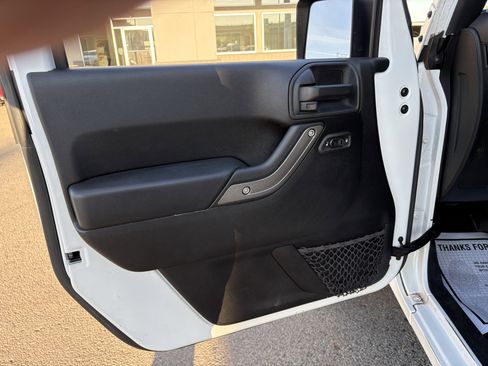 Used 2016 Jeep Wrangler Unlimited Sport w/ Quick Order Package 24S AWD/4WD image 11