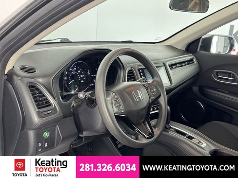 Used 2022 Honda HR-V EX image 13