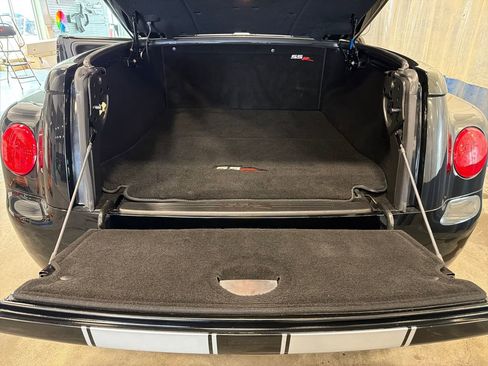 Used 2005 Chevrolet SSR w/ Preferred Equipment Group RWD image 15