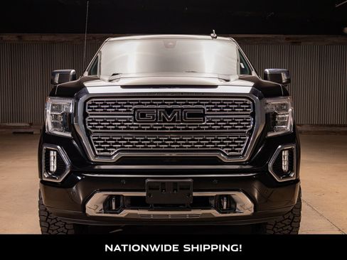 Used 2021 GMC Sierra 1500 Denali w/ Denali Premium Package image 4