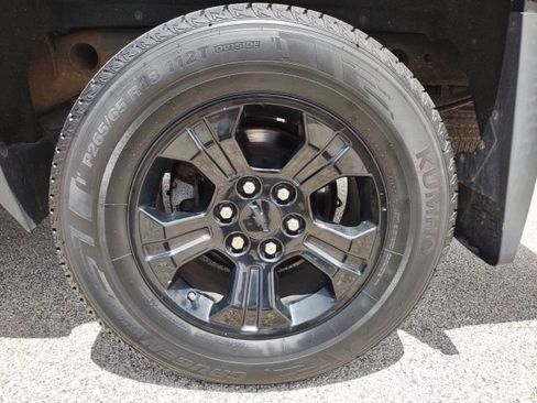 Used 2016 Chevrolet Silverado 1500 LT w/ Midnight Edition AWD/4WD image 28