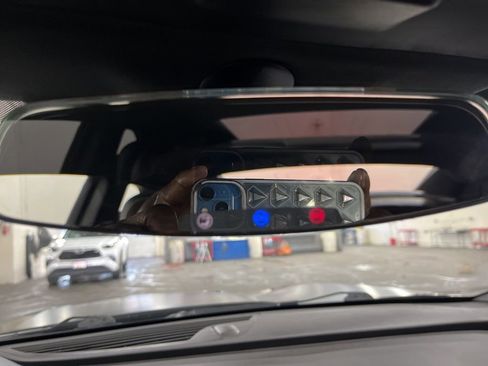 Used 2018 Chevrolet Camaro SS image 31