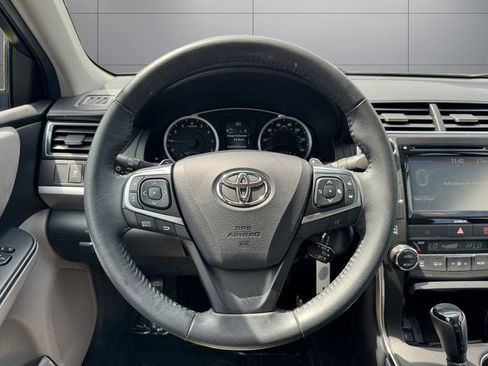 Certified 2017 Toyota Camry XSE FWD image 13