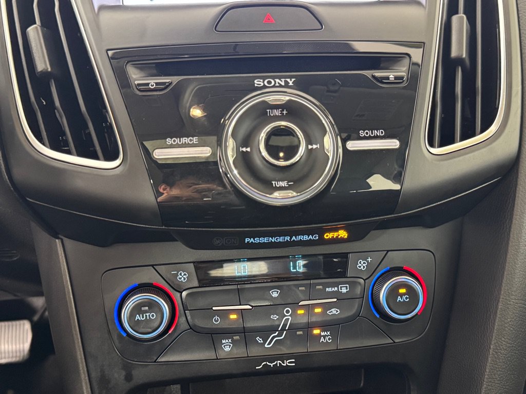 Used 2017 Ford Focus SEL FWD image 17