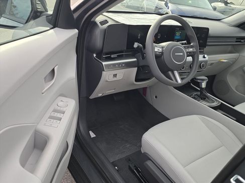 New 2026 Hyundai Kona SE image 9
