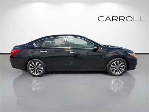 Used 2017 Nissan Altima 2.5 SL image 2