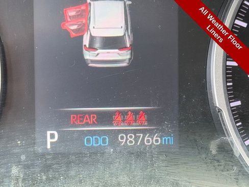 Used 2022 Toyota RAV4 LE image 19