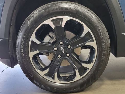 Certified 2026 Chevrolet Equinox LT w/ Convenience Package II AWD/4WD image 10