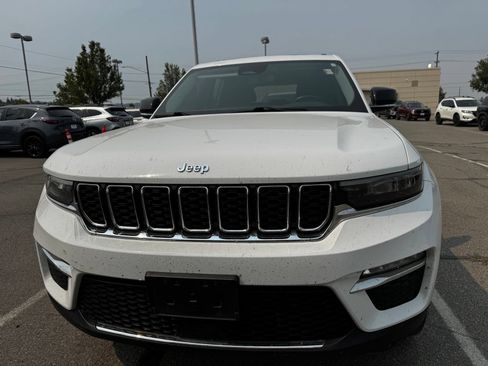 Used 2022 Jeep Grand Cherokee Limited AWD/4WD image 2