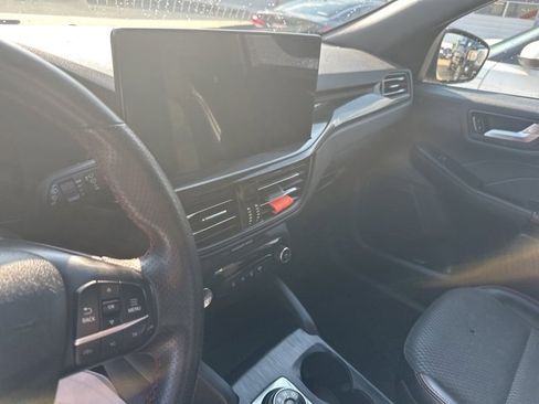 Used 2023 Ford Escape ST-Line w/ Tech Pack #1 image 11