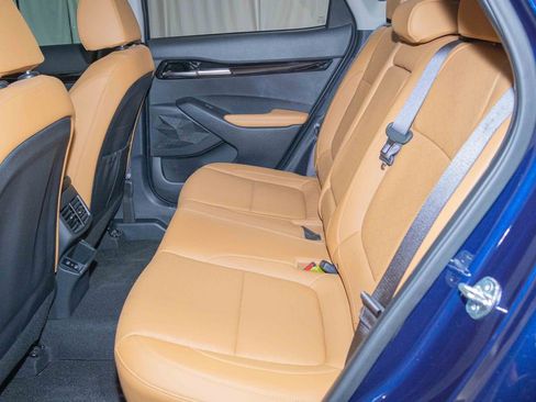 Used 2024 Kia Seltos EX image 12