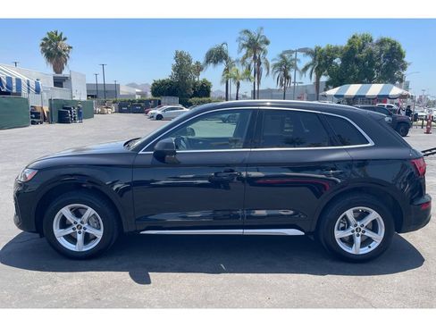 Used 2024 Audi Q5 2.0T Premium AWD/4WD image 2