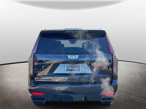 Certified 2024 Cadillac Escalade ESV Sport Platinum image 4