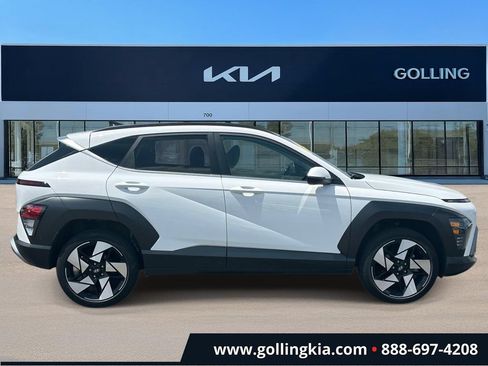 Used 2025 Hyundai Kona Limited AWD/4WD image 2