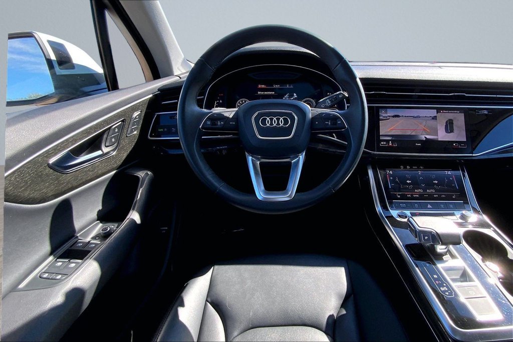 Used 2023 Audi Q7 3.0T Premium AWD/4WD image 5