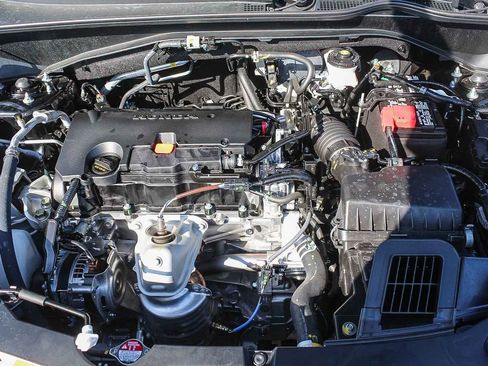 Certified 2025 Honda HR-V Sport image 27
