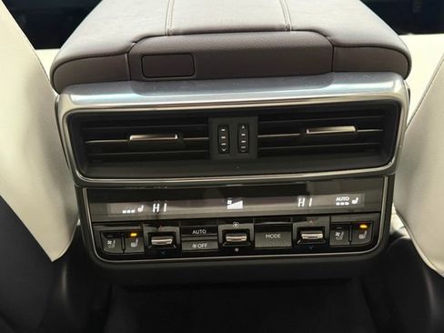 Certified 2022 Lexus LX 600 4WD w/ Luxury Package image 28