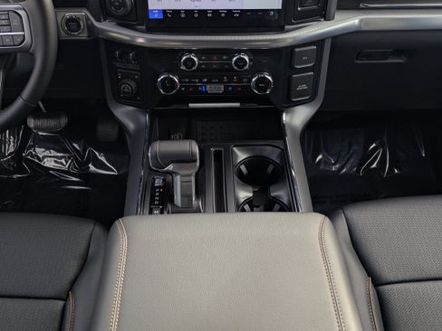 New 2025 Ford F150 Lariat w/ Equipment Group 502A High image 22