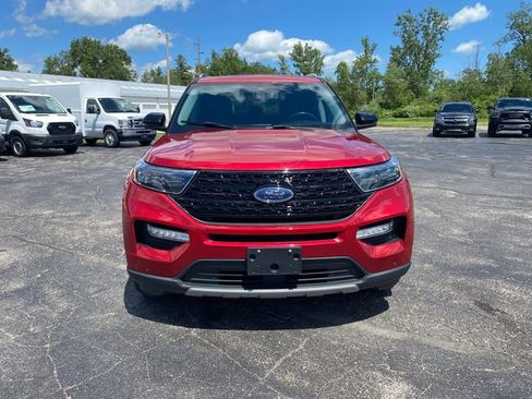 Used 2022 Ford Explorer Limited w/ Class IV Trailer Tow Package AWD/4WD image 11