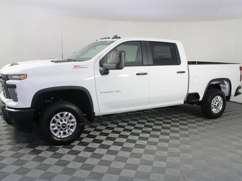 New 2026 Chevrolet Silverado 2500 W/T w/ Z71 Off-Road Package image 2