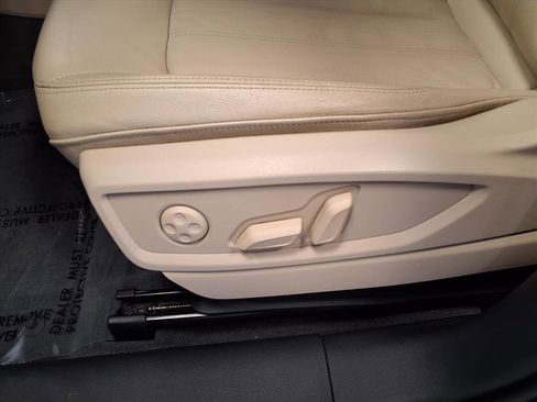 Used 2018 Audi Q5 2.0T Premium Plus w/ Premium Plus Package image 22