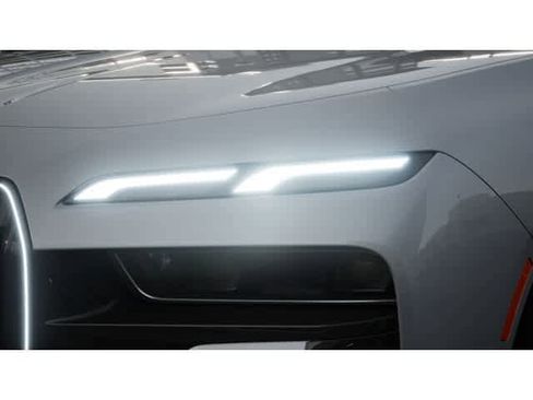 New 2025 BMW 740i w/ Premium Package image 6