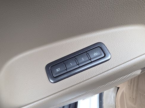 Used 2019 Chevrolet Tahoe Premier image 19