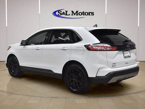 Used 2024 Ford Edge SEL AWD/4WD image 5