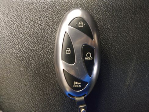 Used 2025 Hyundai Elantra Sport w/ Cargo Package FWD image 32