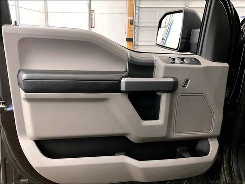 Used 2018 Ford F150 XLT w/ Equipment Group 302A Luxury AWD/4WD image 22