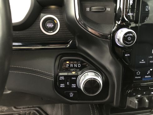 Used 2022 RAM 1500 Limited AWD/4WD image 19