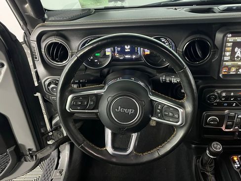 Used 2023 Jeep Wrangler High Altitude image 16