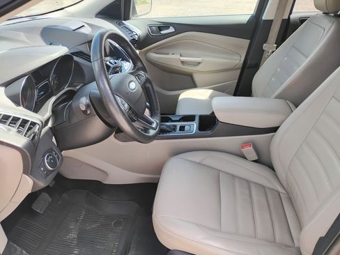 Used 2018 Ford Escape Titanium AWD/4WD image 5