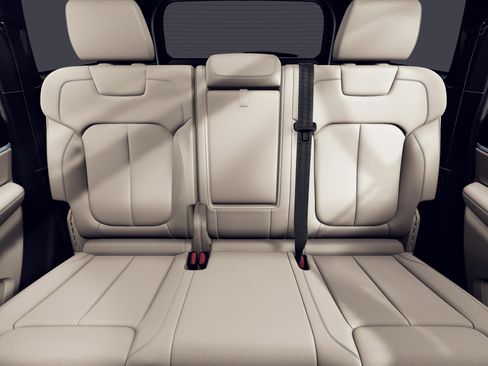 New 2026 Jeep Grand Cherokee Limited RWD image 3