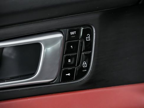 Used 2020 Porsche Panamera GTS image 19