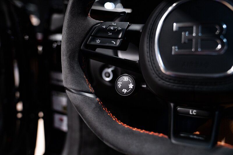 Used 2022 Bugatti Chiron Super Sport AWD/4WD image 69