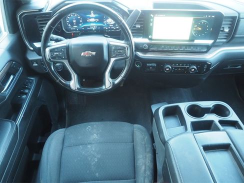 Used 2024 Chevrolet Silverado 2500 LT image 18