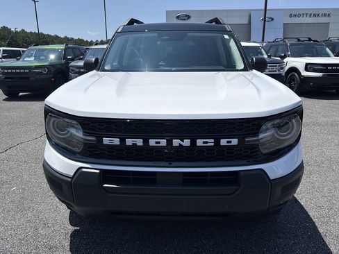Used 2025 Ford Bronco Sport Outer Banks w/ Outer Banks Tech Package+ AWD/4WD image 2