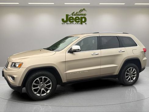 Used 2014 Jeep Grand Cherokee Limited w/ Trailer Tow Group IV AWD/4WD image 4