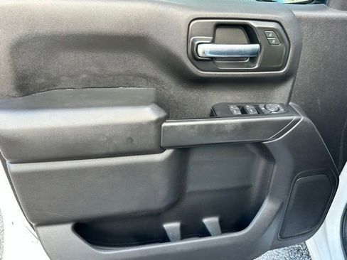 Used 2023 Chevrolet Silverado 1500 Custom image 23