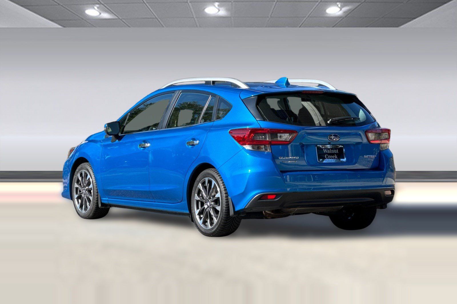 Used 2020 Subaru Impreza 2.0i Limited w/ Popular Package #2 AWD/4WD image 3