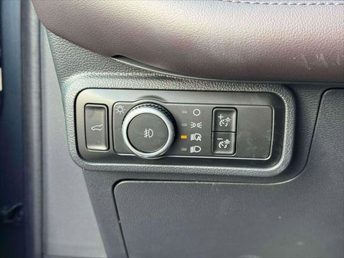 Used 2025 Ford Explorer Platinum image 20