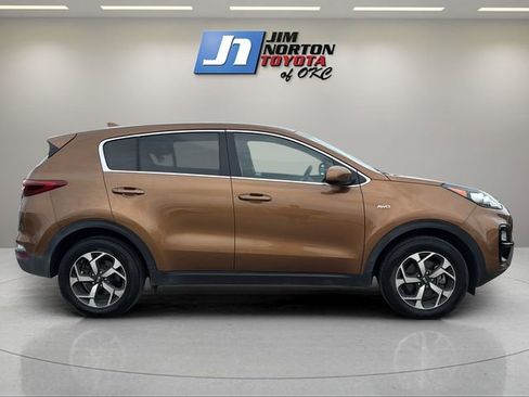 Used 2021 Kia Sportage LX AWD/4WD image 4
