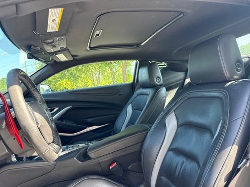 Used 2017 Chevrolet Camaro LT RWD image 12