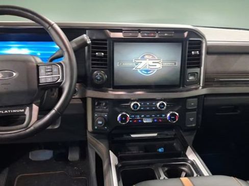 Used 2023 Ford F250 Platinum AWD/4WD image 12