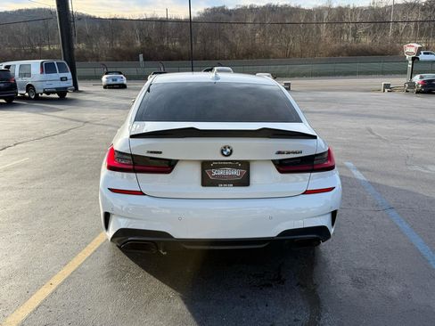 Used 2022 BMW M340i xDrive image 2