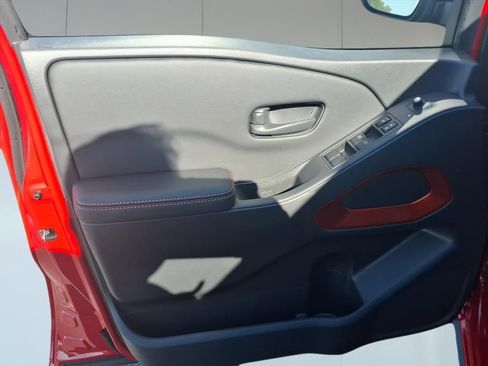 New 2026 Nissan Frontier PRO-4X w/ Tow Package image 9