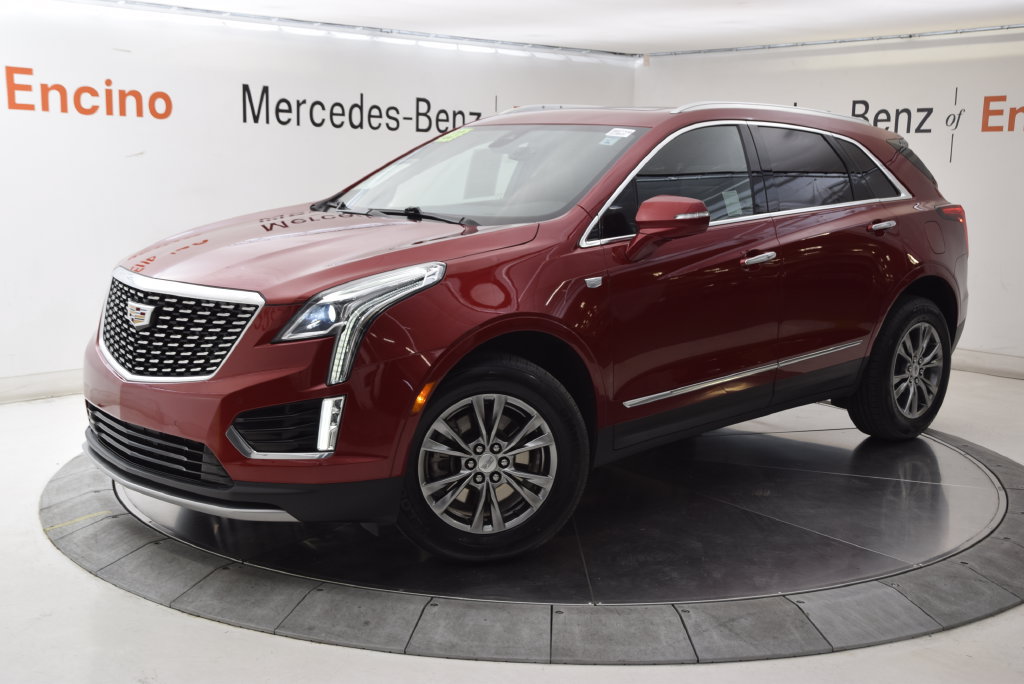 Used 2023 Cadillac XT5 Premium Luxury w/ LPO, Floor Liner Package FWD image 2