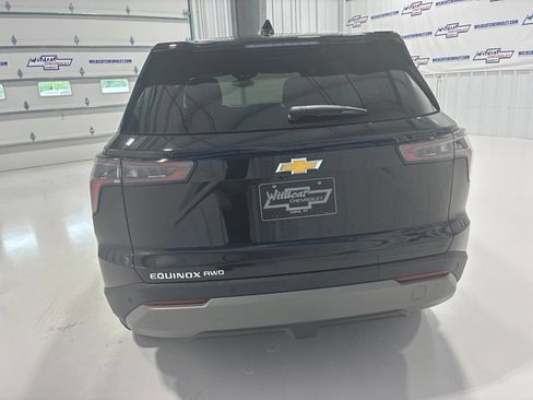 Used 2026 Chevrolet Equinox LT AWD/4WD image 5